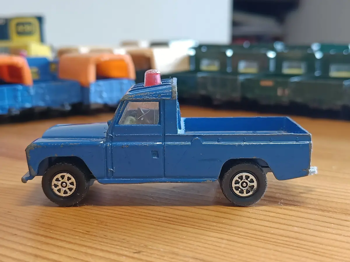 Gift Set 19 Land Rover Flying Club Edition (1) 1
