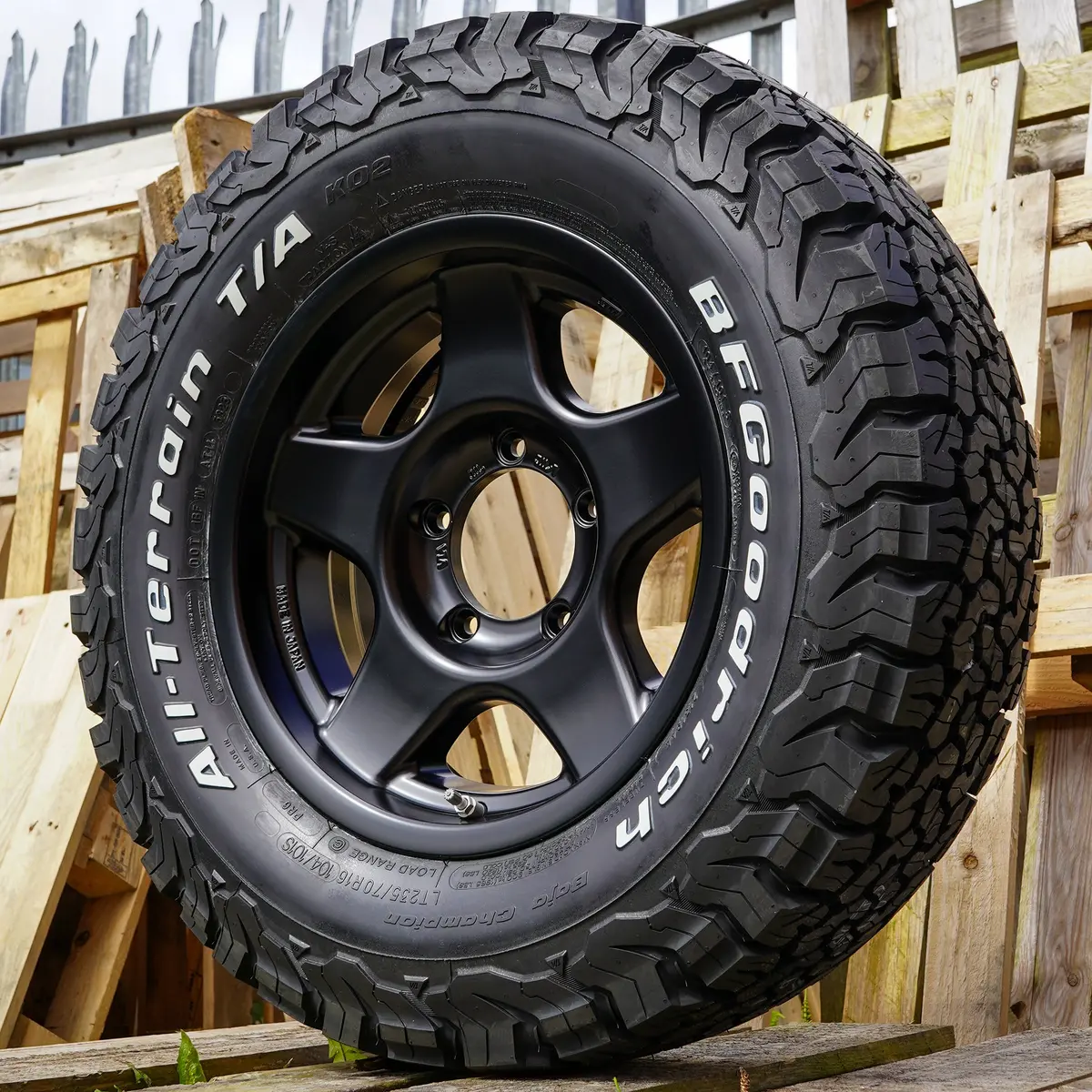 Bradley V 16" Wheel & Tyre Package For Suzuki Jimny (2018+) 16