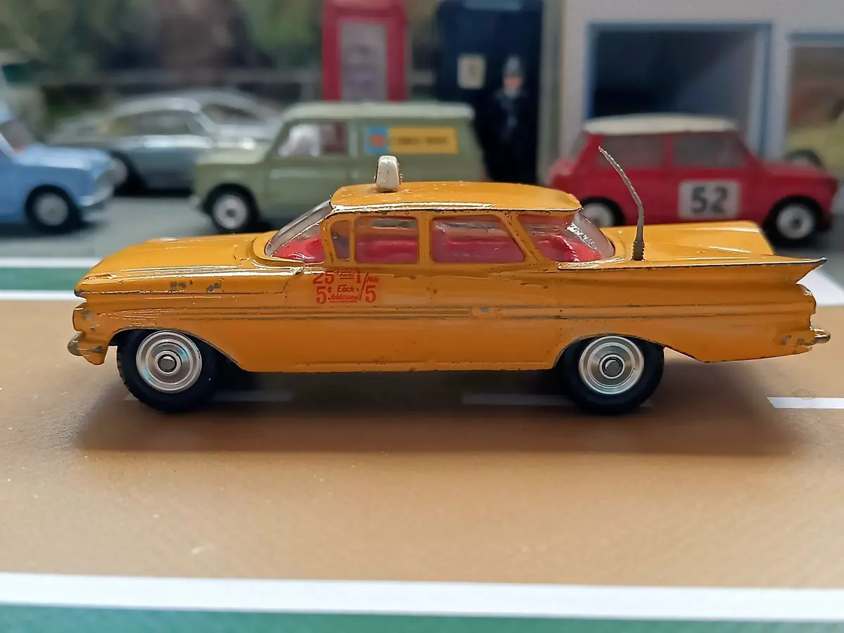 221 Chevrolet Impala Yellow Cab 1