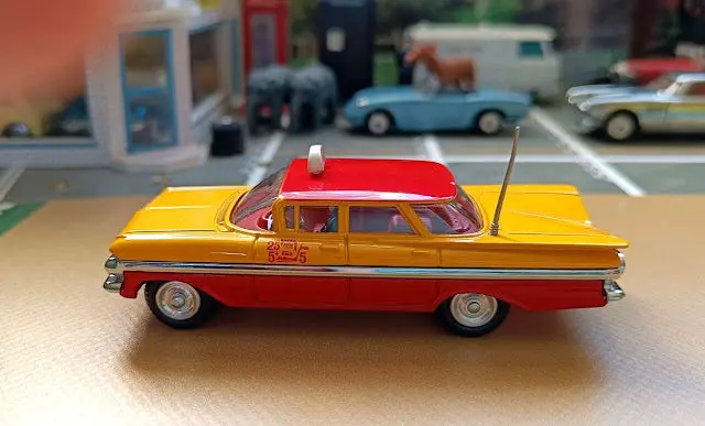 R480 Chevrolet Impala Taxi Cab (Model Club Issue) 1