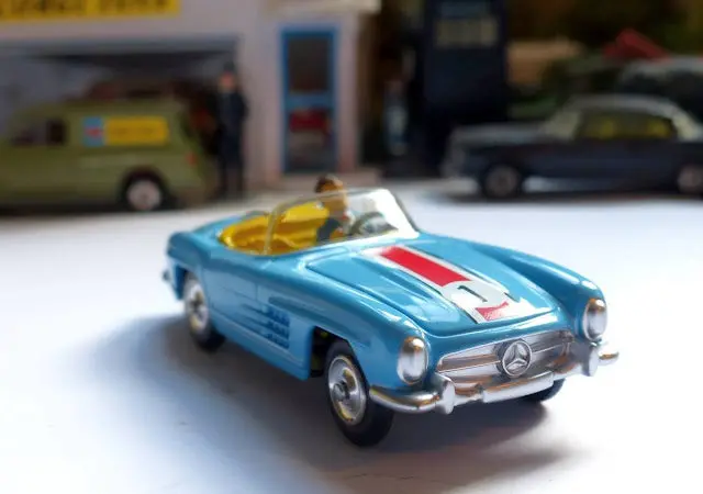 R303s Mercedes-Benz 300Sl Open Top Roadster  (Model Club Issue) 1