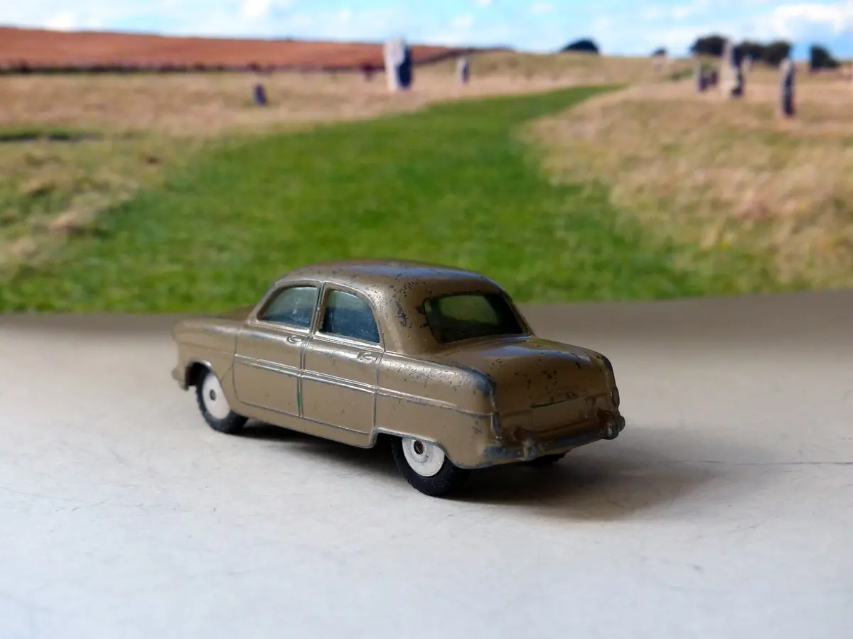 200 Ford Consul In Mushroom 2