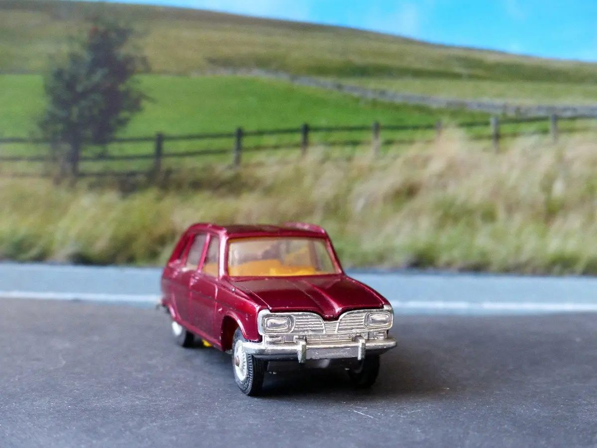 260 Renault 16 With Original Box 1