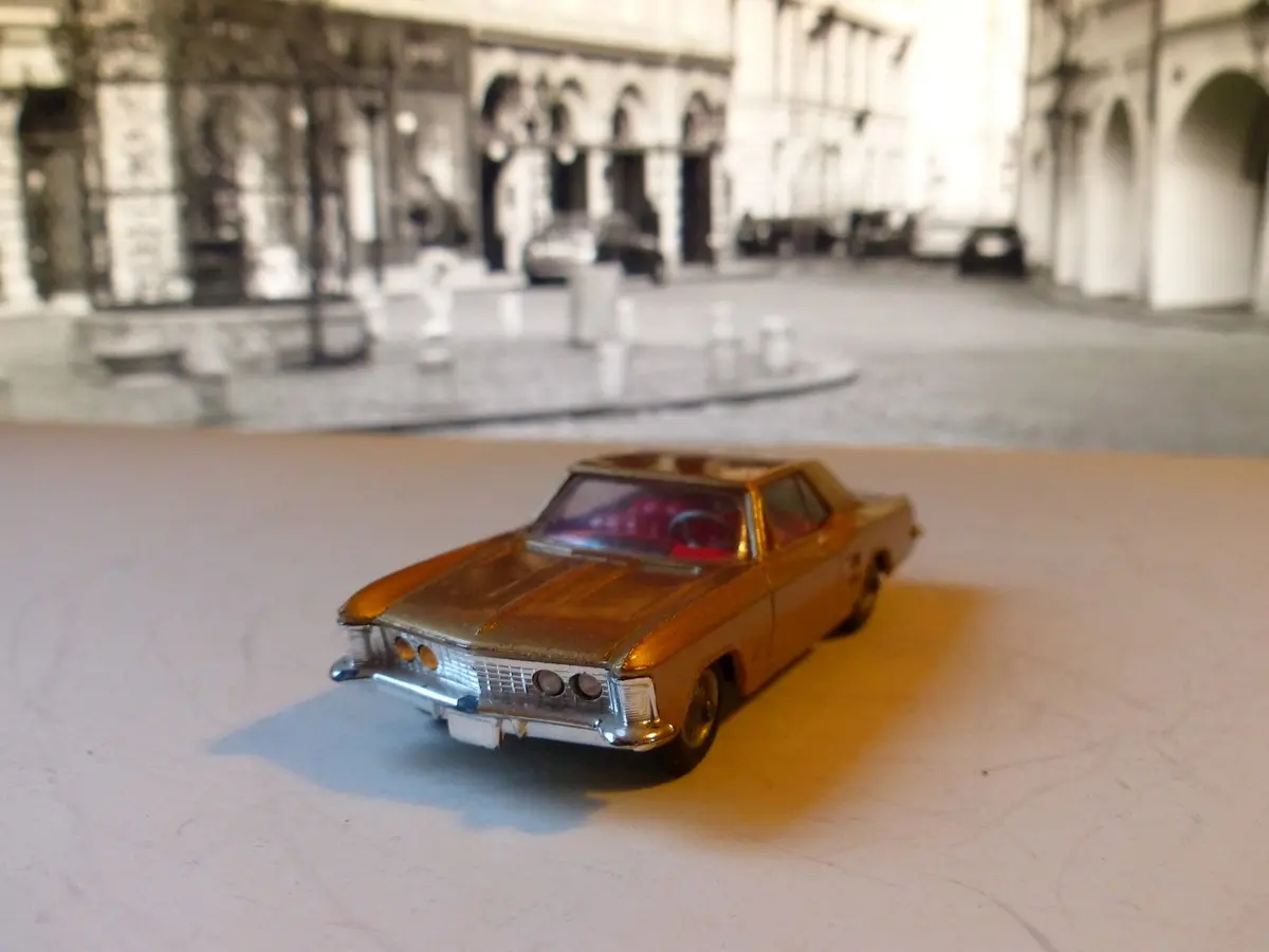 245 Buick Riviera In Gold With Original Box 1