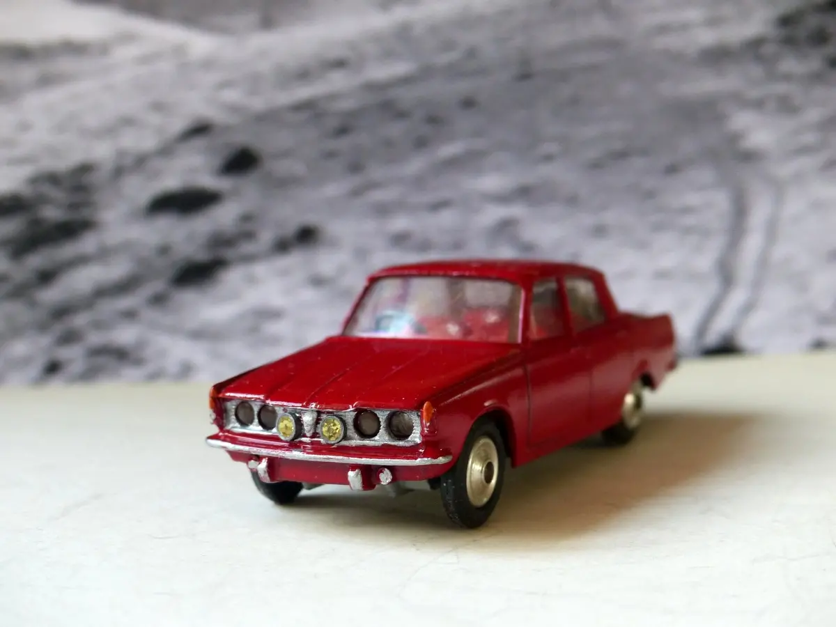322 Rover 2000 Rebuilt In Red 1