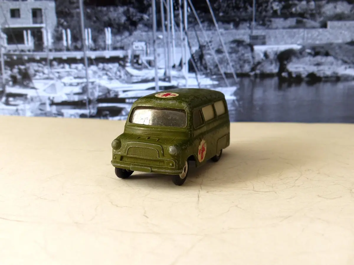 414 Bedford Ca Military Ambulance 1