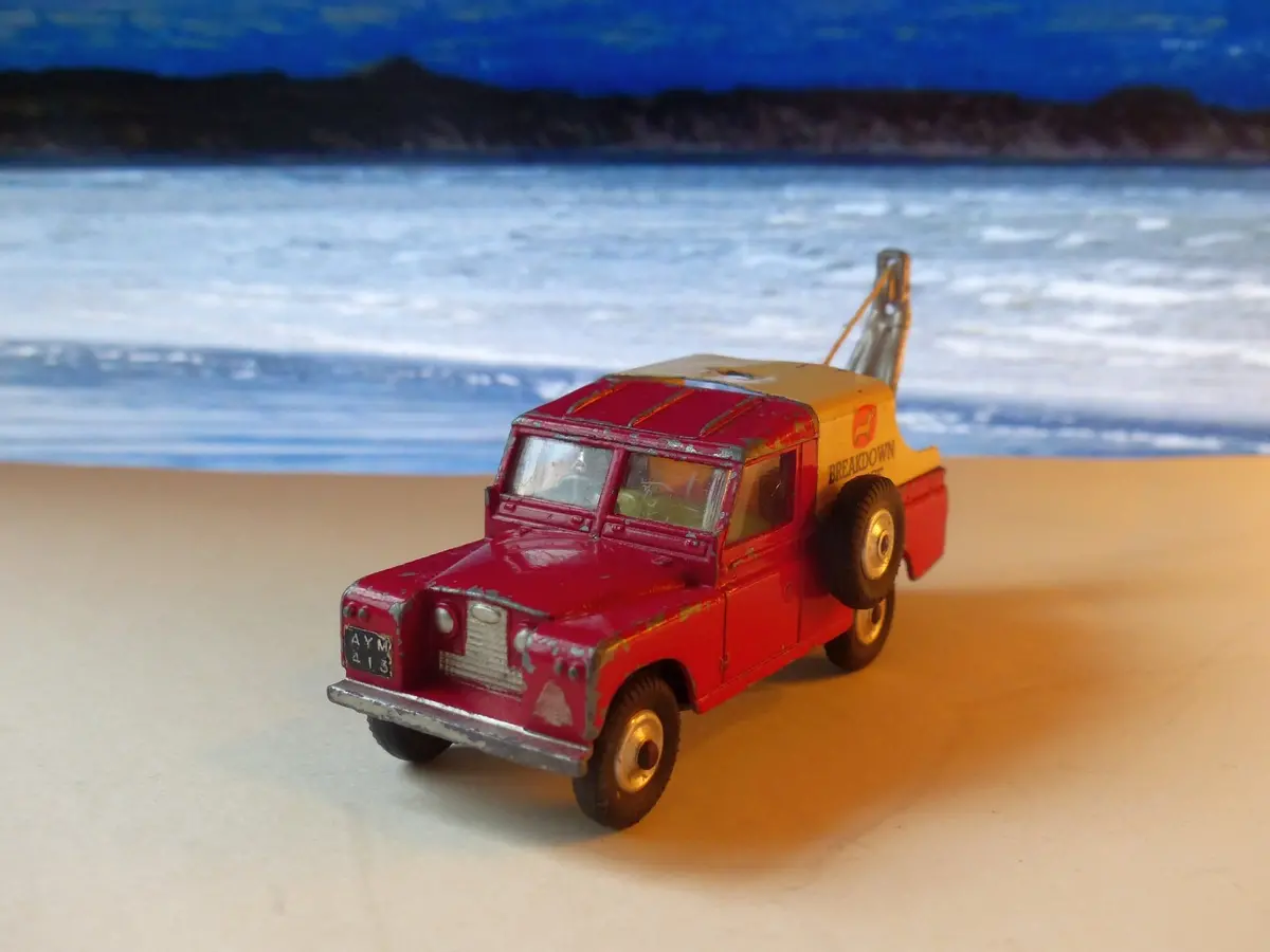 417S Land Rover Breakdown Truck 1