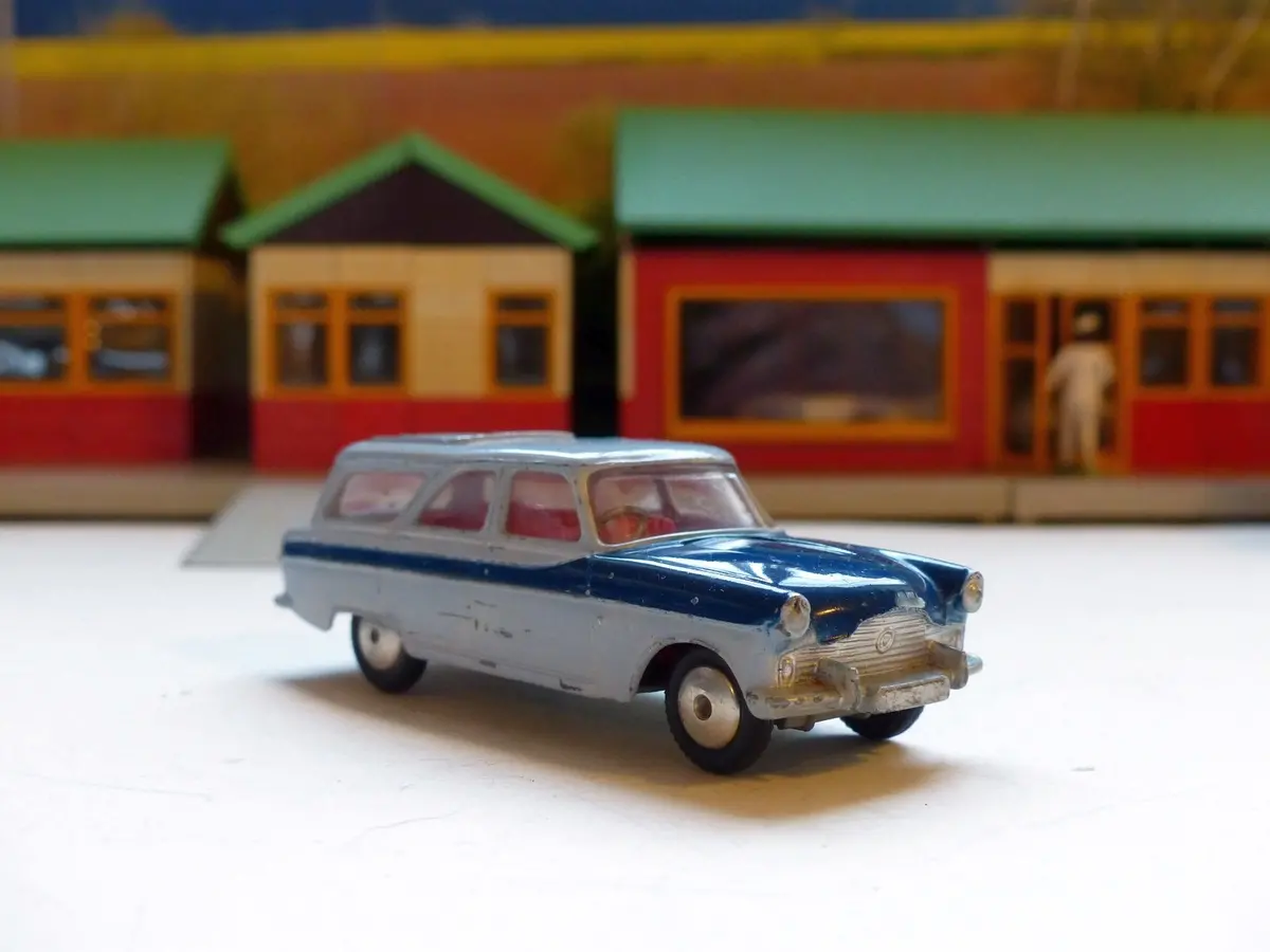 424 Ford Zephyr Estate Car 1