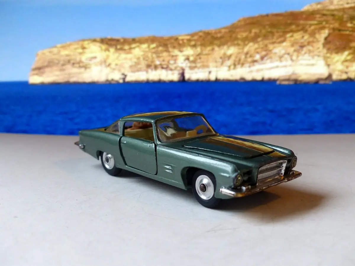 241 Ghia L6.4 Sage Green 1