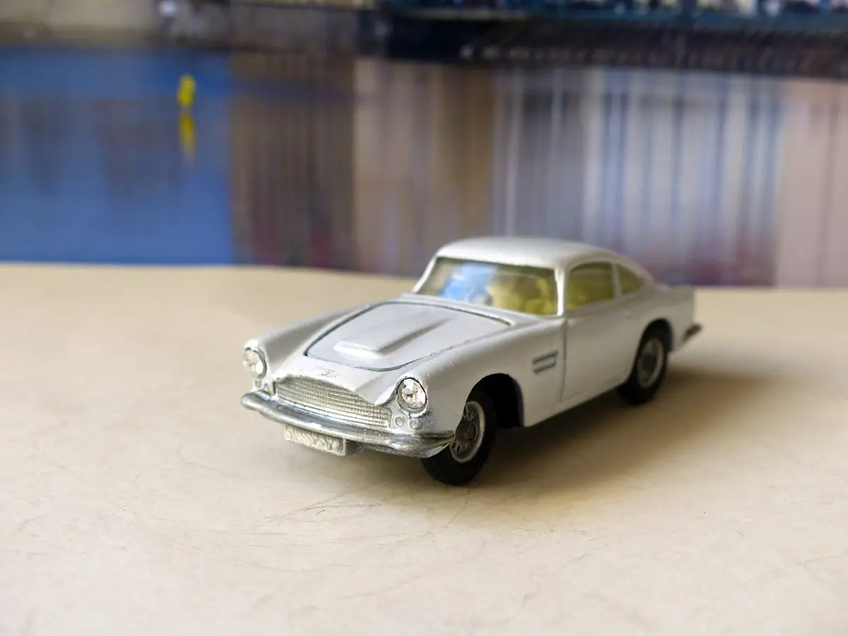 309 Aston Martin Db4 In White 1