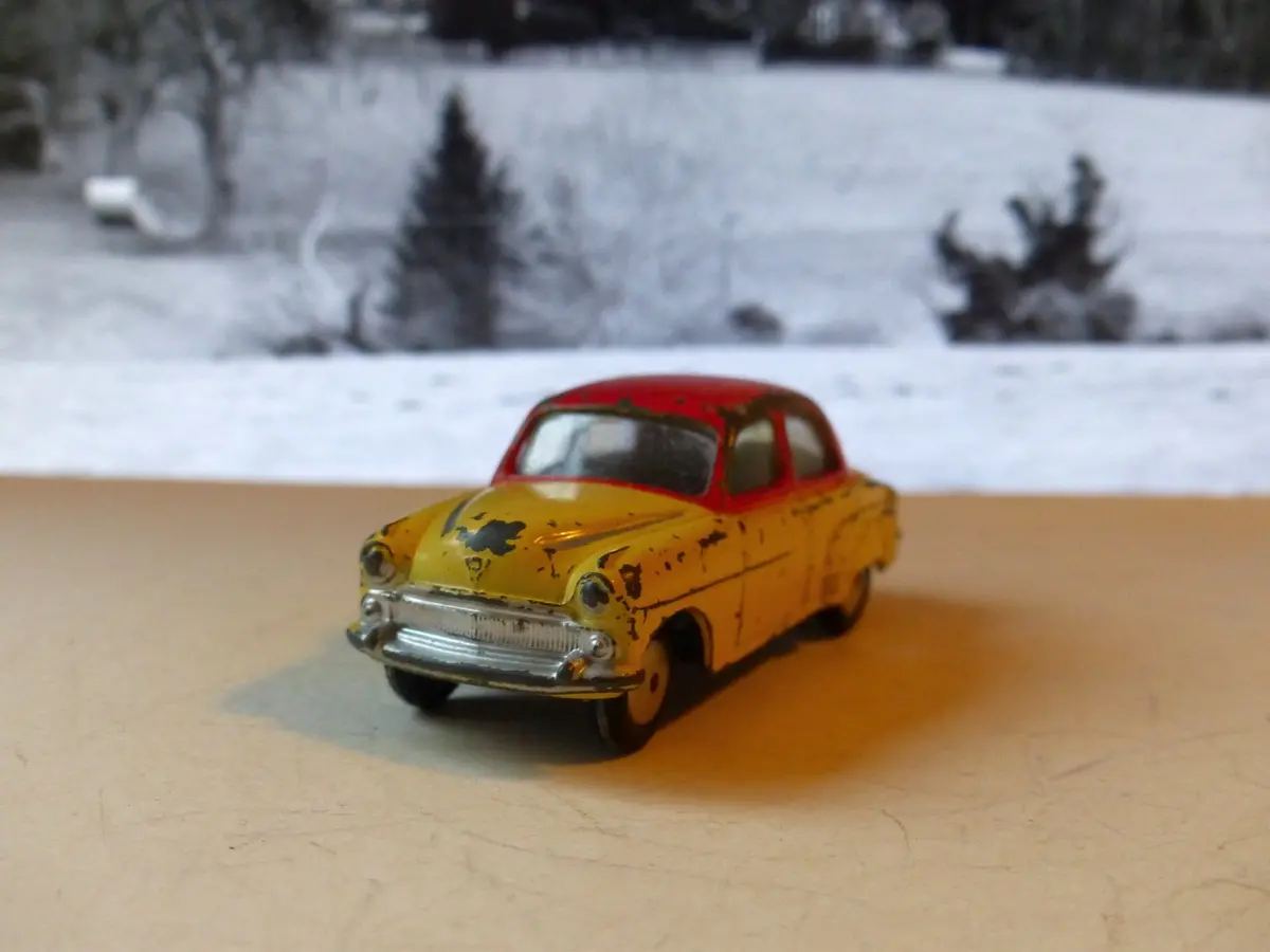 203 Vauxhall Velox In Yellow And Red 1