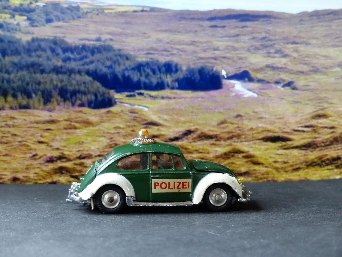 492 Vw 1200 European Police Car 1