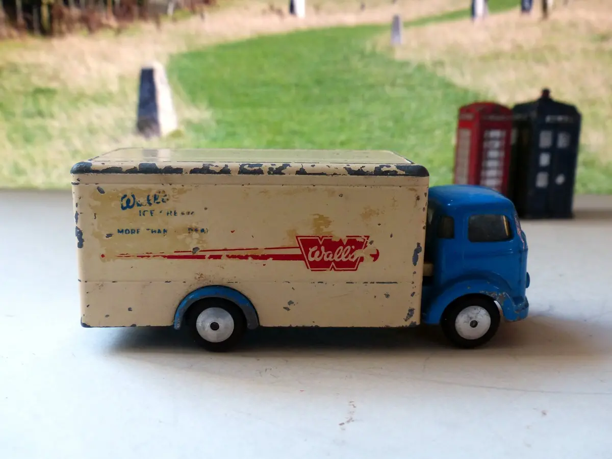 453 Commer 5 Ton Walls Refrigerated Van 1