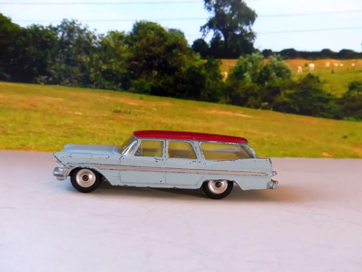 445 Plymouth Sports Suburban With Original Box 1