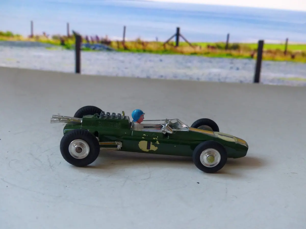 155 Lotus F1 Racing Car With Original Box 2