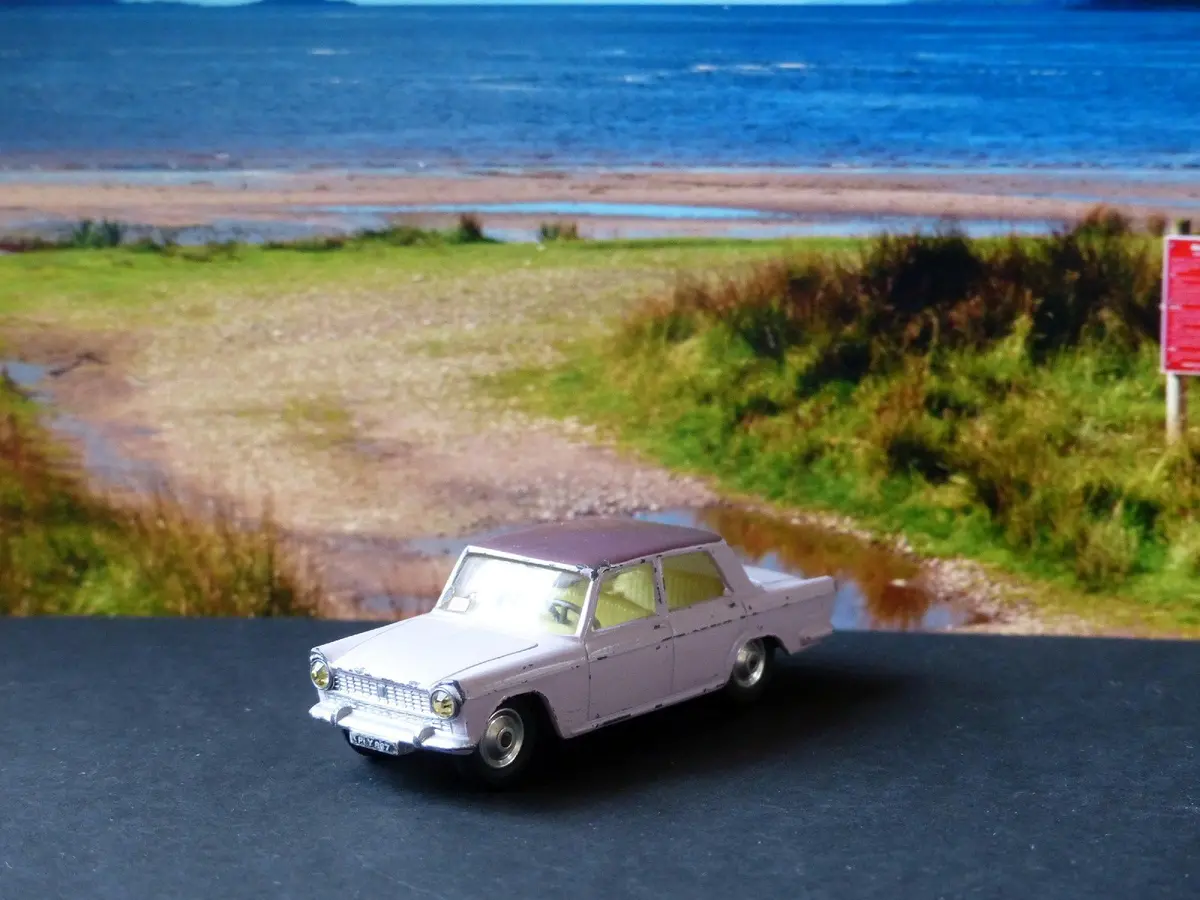 232 Fiat 2100 With Original Box 1