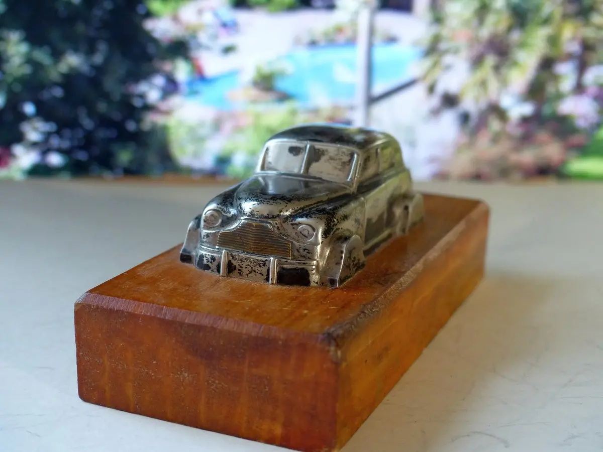 Mettoy Miniature Numbers 502 Standard Vanguard Brass Cast 2