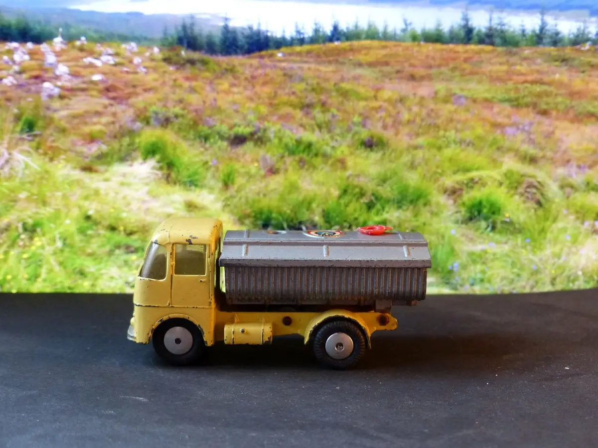 460 Erf Cement Tipper Lorry 1