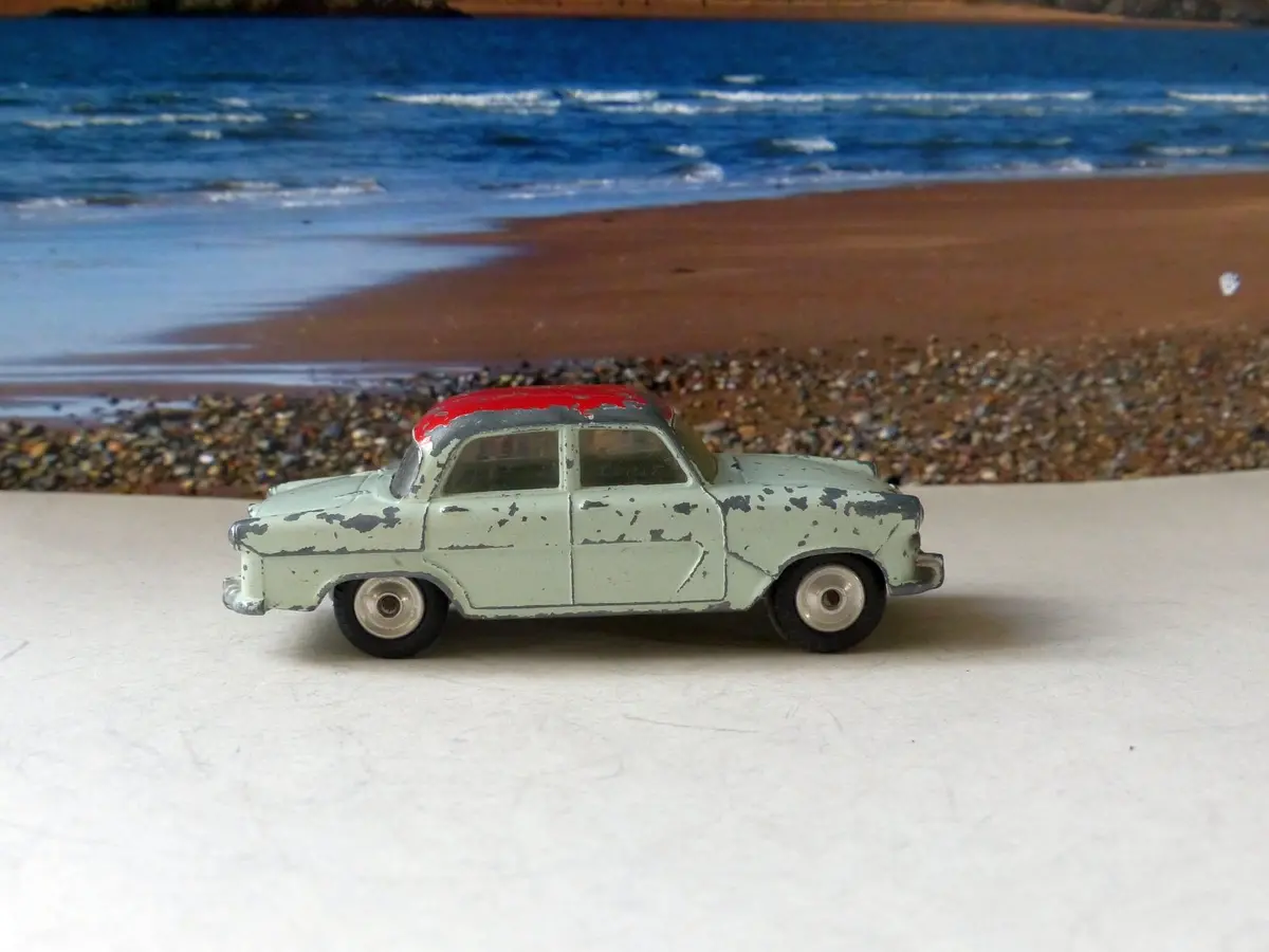 207 Standard Vanguard Iii With Shaped Wheels 1