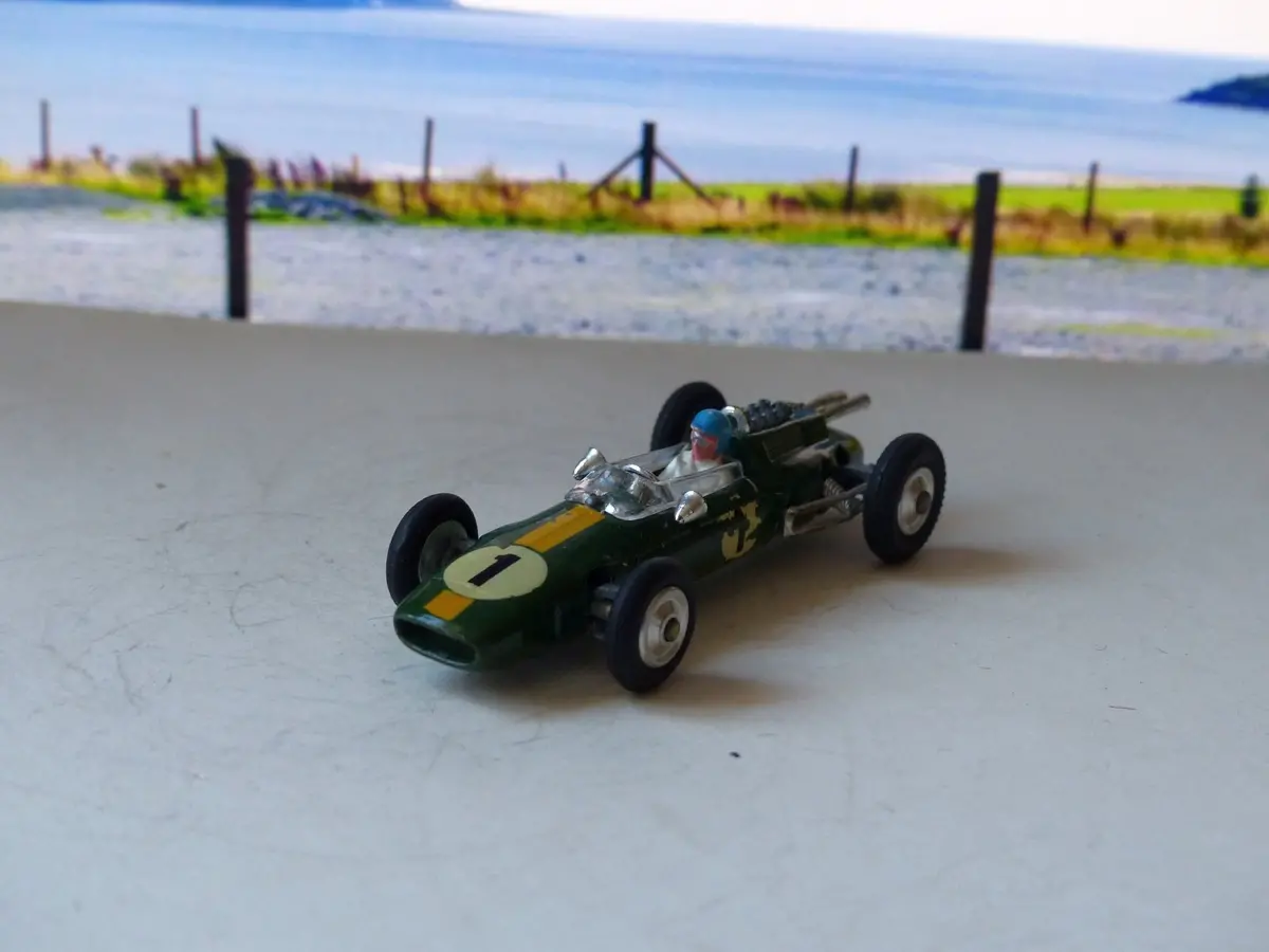 155 Lotus F1 Racing Car With Original Box 1