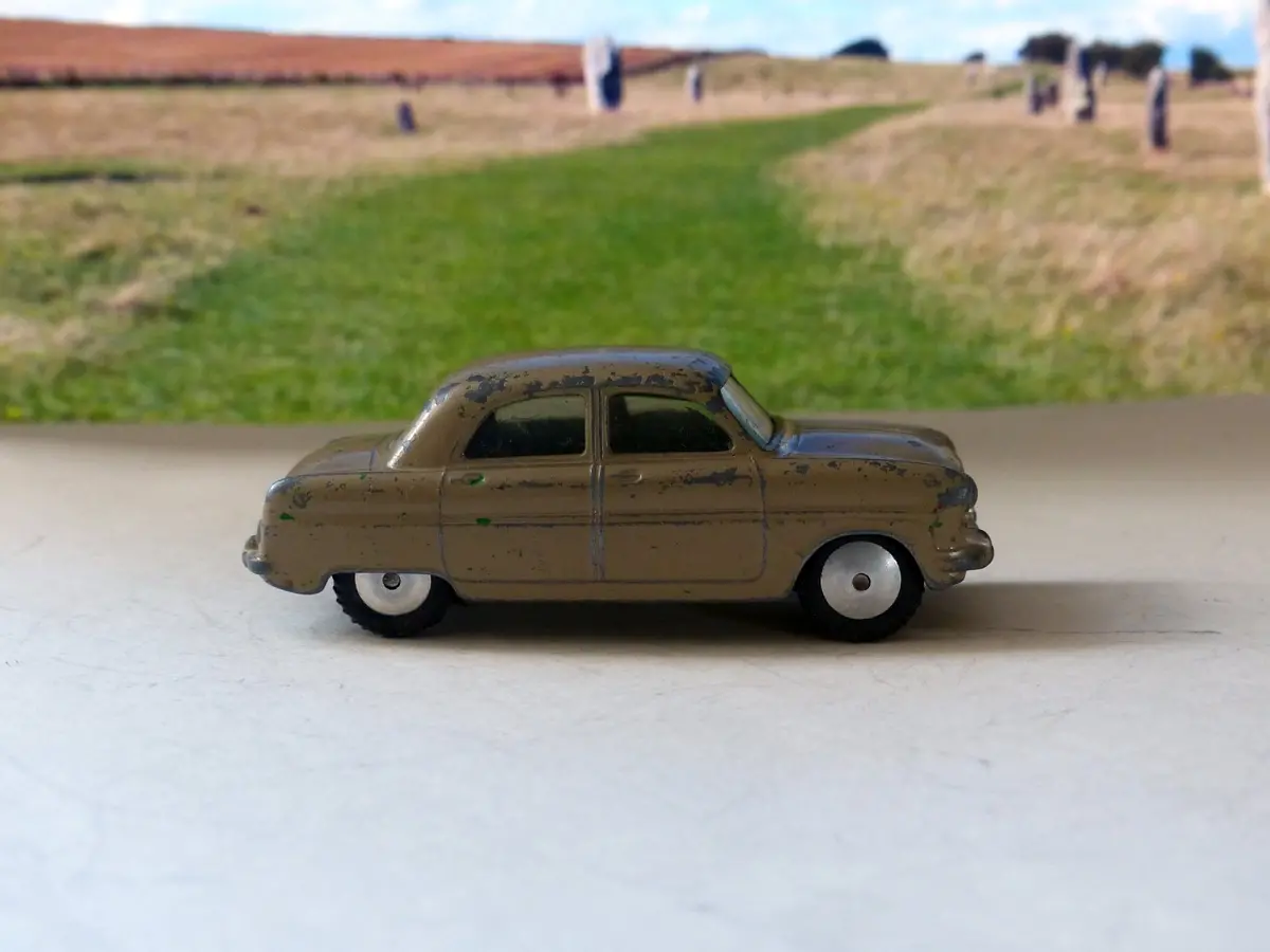 200 Ford Consul In Mushroom 1