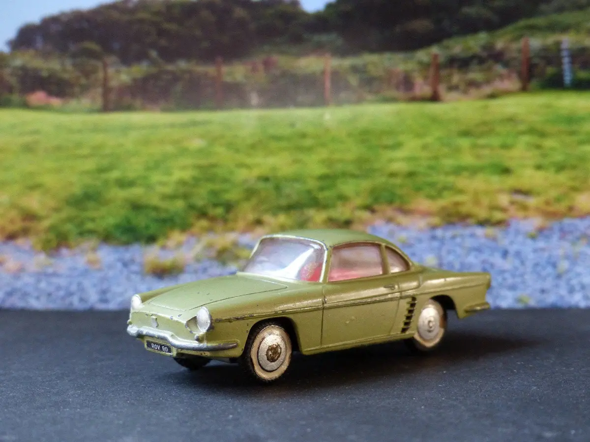 222 Renault Floride Olive Green With Original Box 1