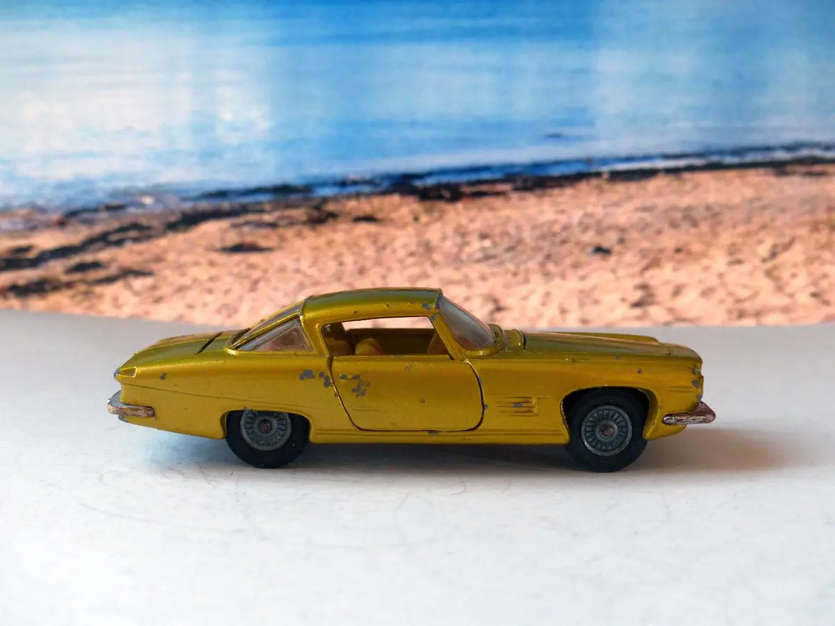 241 Ghia L6.4 In Lemon Gold 1