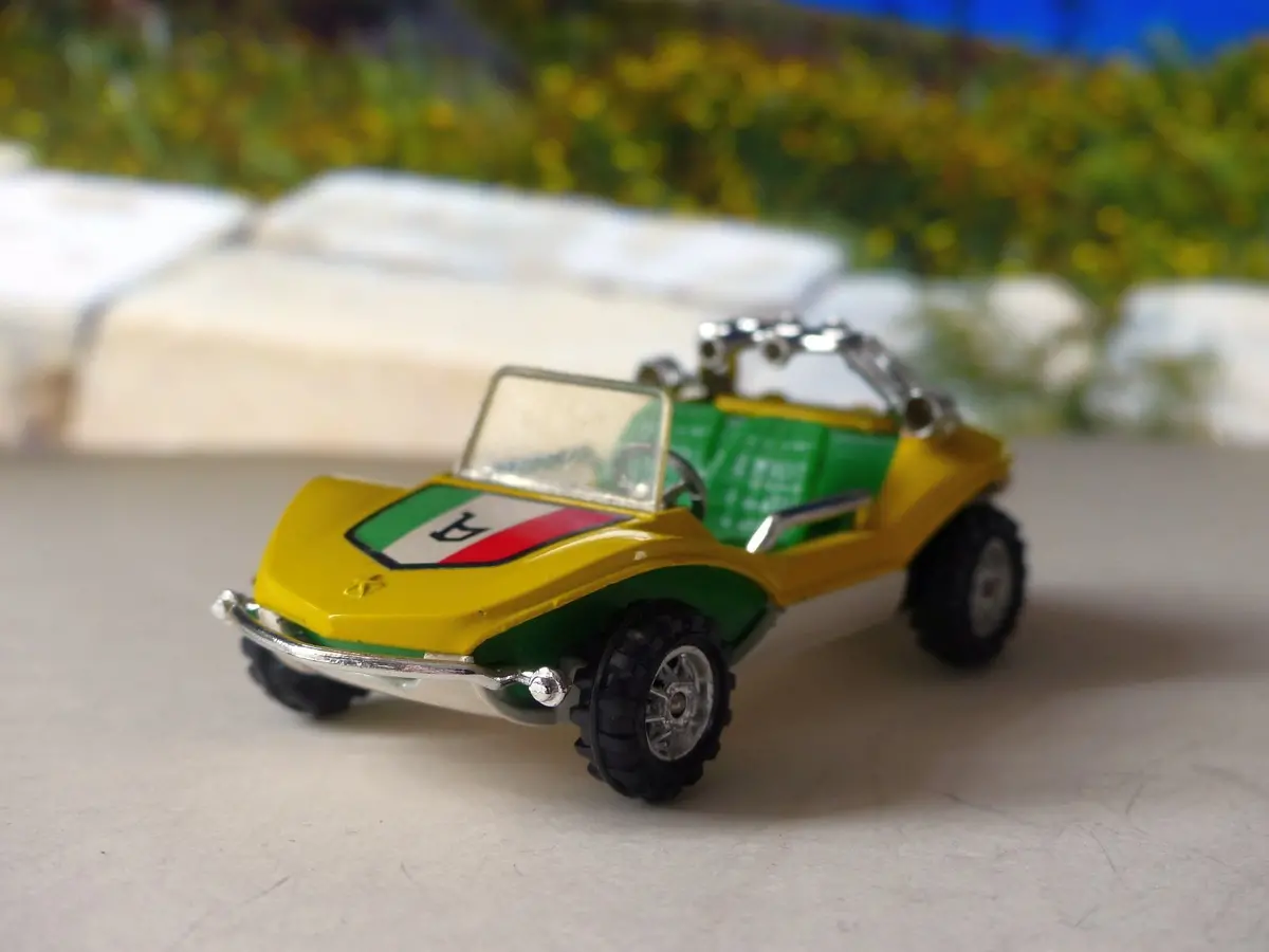 392 Bertone Shake Buggy In Yellow And Green 1