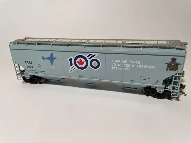 1939 Hawker Hurricane North American Railcar - Ho Scale - Rcaf 100Th Anniversary Cars (Single) 1