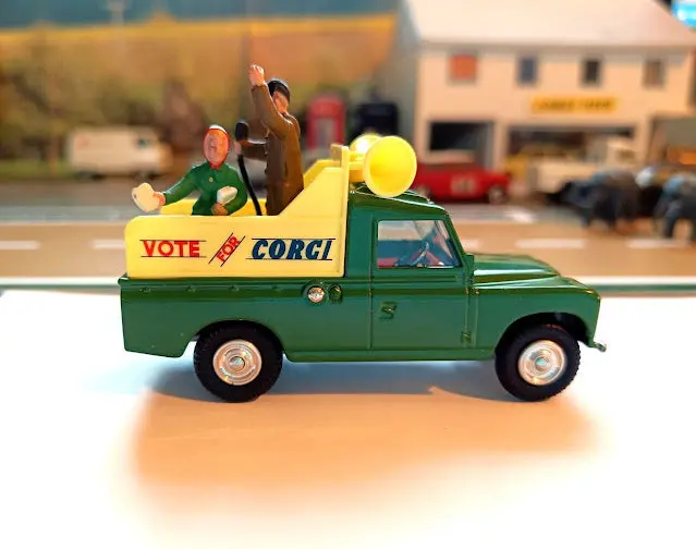 R472 Land Rover Public Address Vehicle (Model Club Issue) 1
