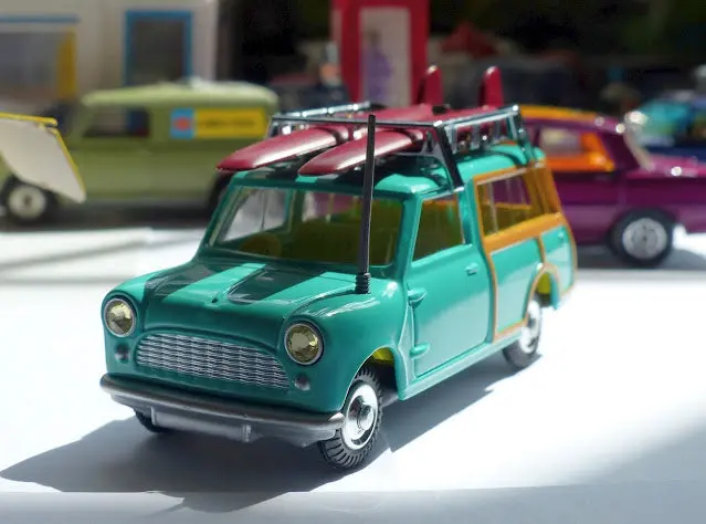 R485 Austin Countryman Surfing Edition (Model Club Issue) 1