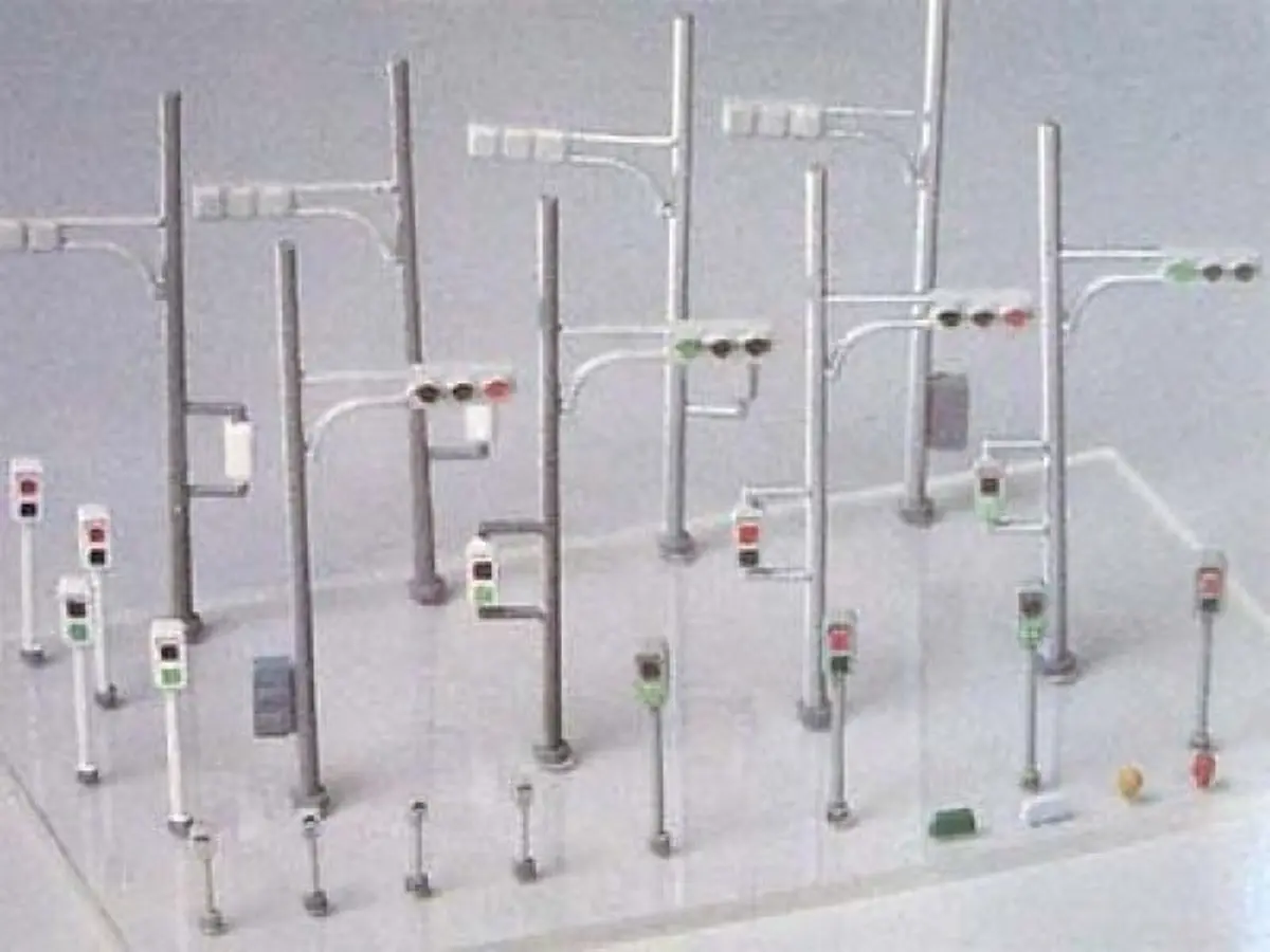 Greenmax 2139 Road Signal Set With Parking Meter (N Scale) 1