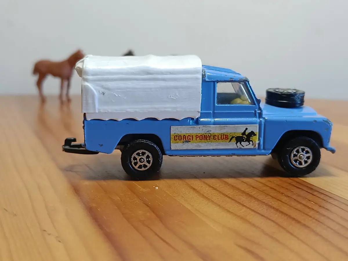 Gift Set 15 Pony Club Land Rover (5) In Dull Blue 1