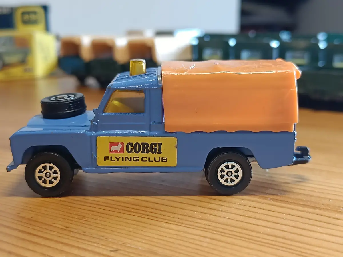 Gift Set 19 Land Rover Flying Club Edition (5) *Rare Example* 1