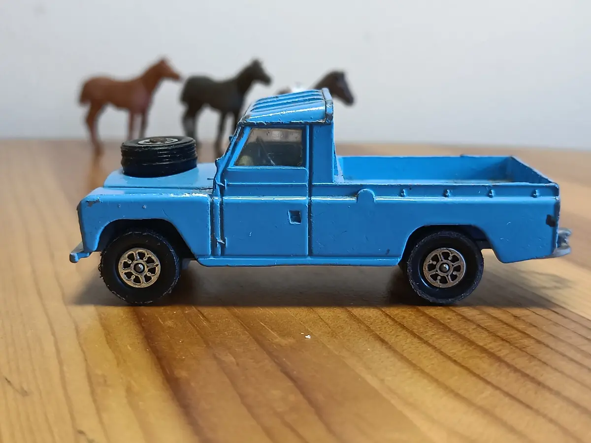 Gift Set 15 Pony Club Land Rover (6) 1