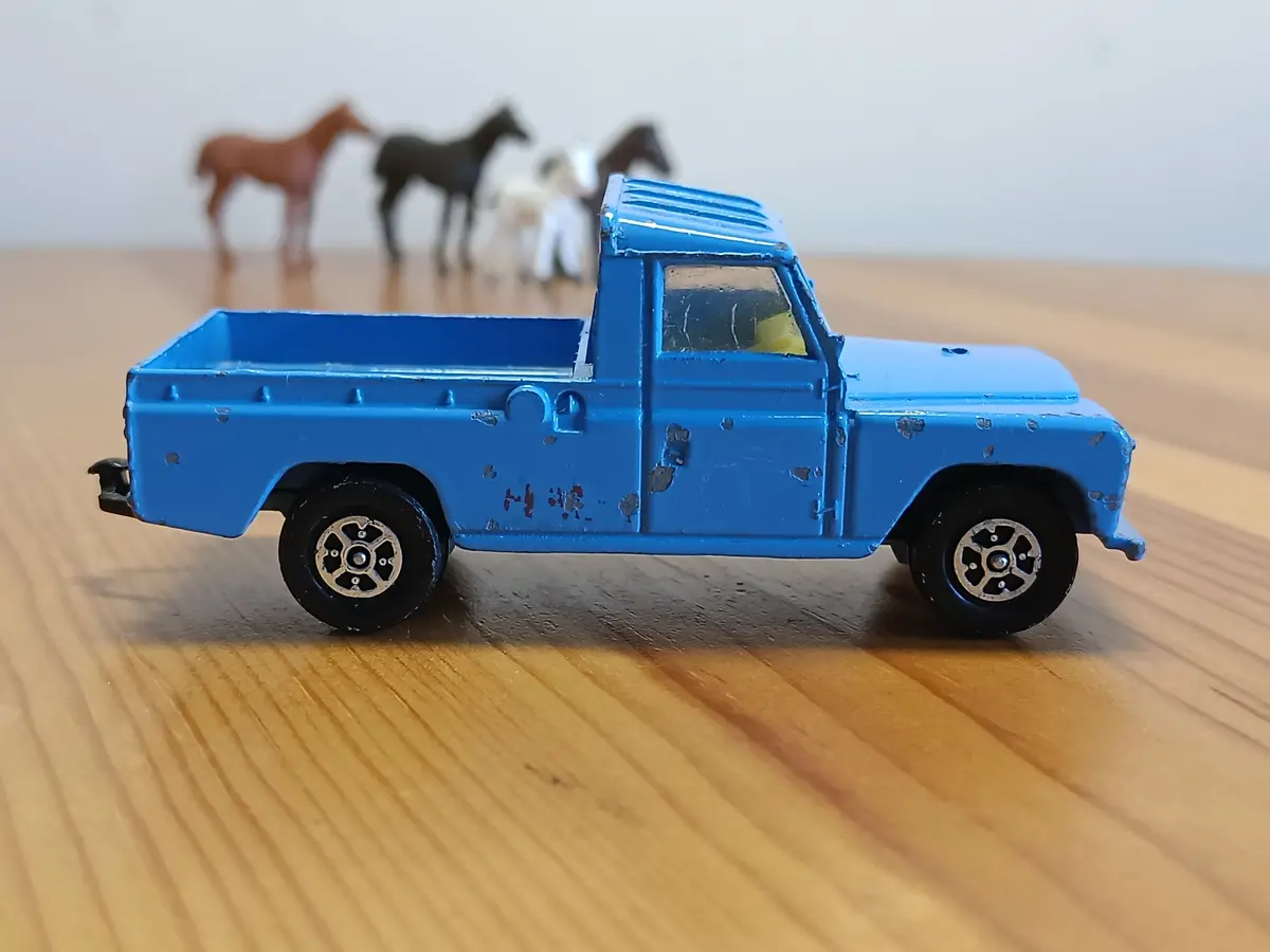 Gift Set 15 Pony Club Land Rover (7) 1