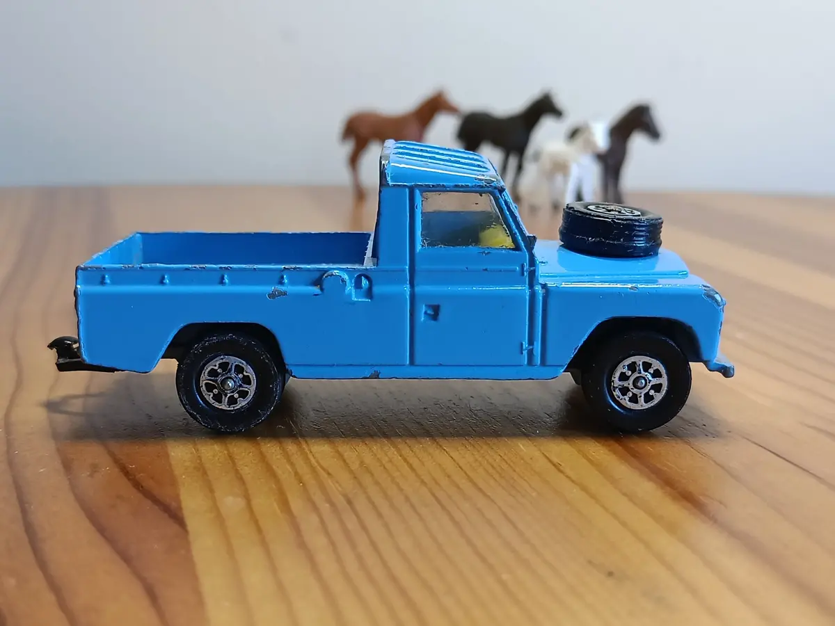 Gift Set 15 Pony Club Land Rover (9) 1