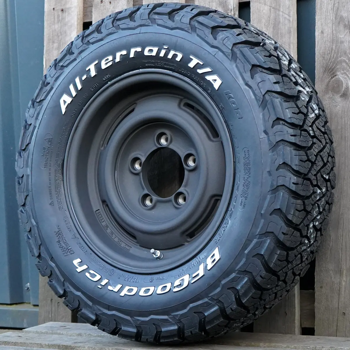 Apio Wildboar SR+ 15-Inch Wheel and Tire Kit for 2018+ Suzuki Jimny