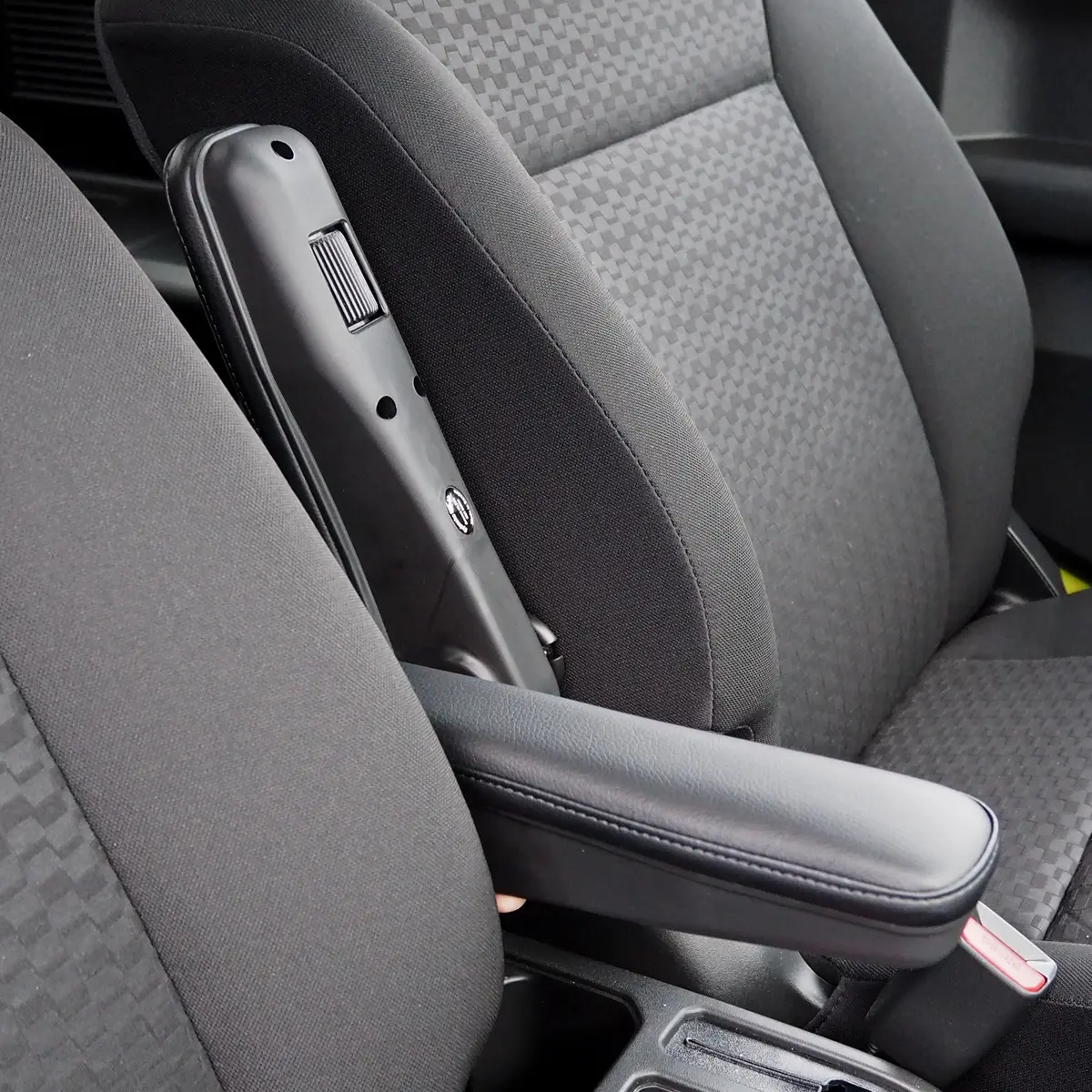 Dual Armrests For Suzuki Ignis (2017+) 1