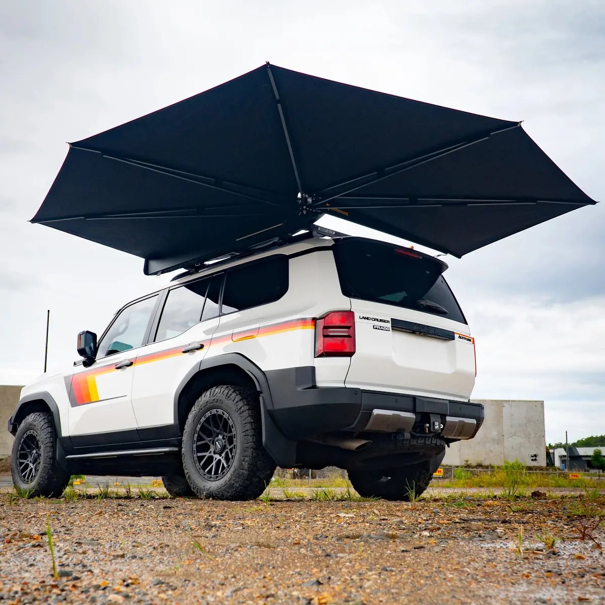 Clevershade 270 Degree Compact Deluxe Awning 1