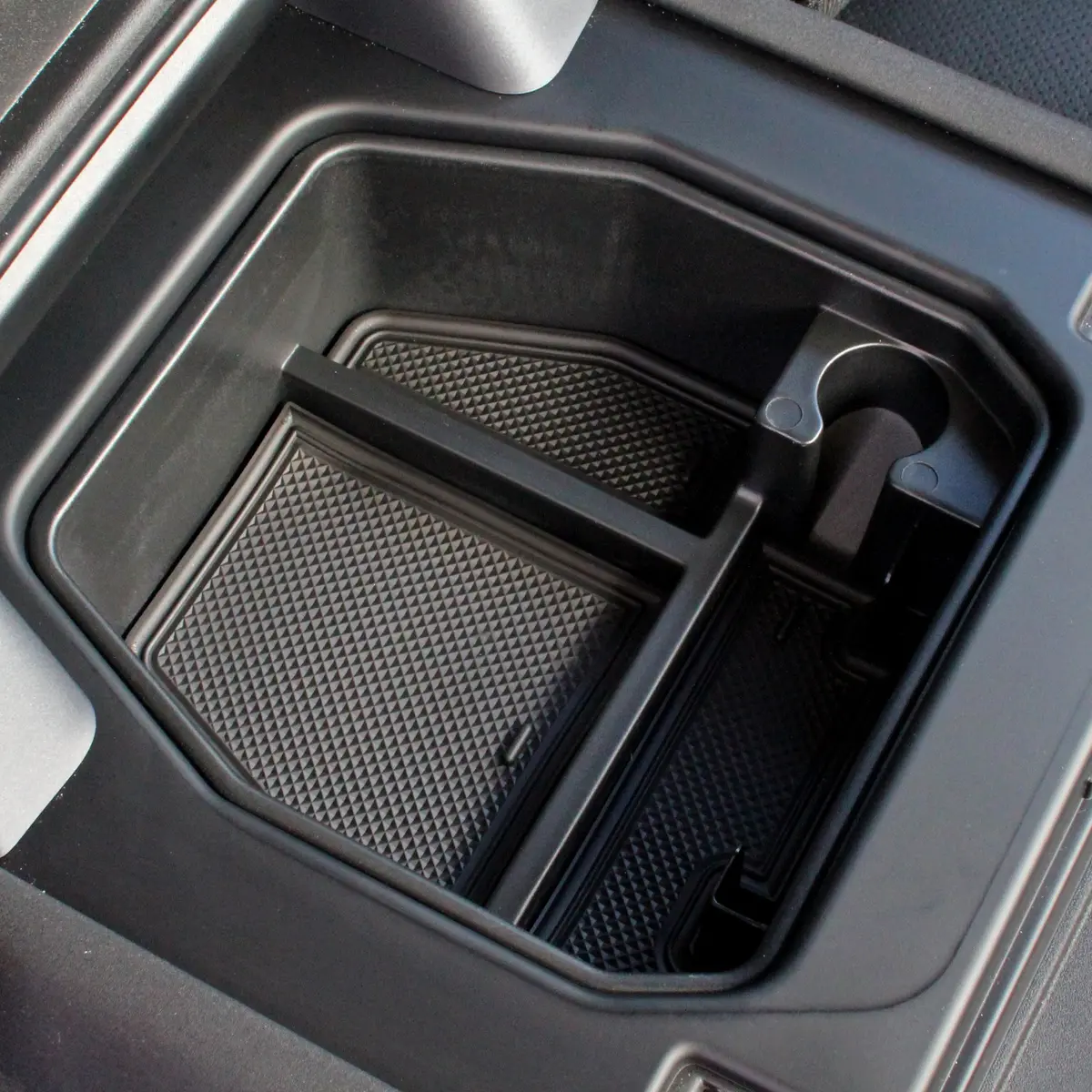 Armrest Storage Tray For Land Rover Defender (2020+) 1