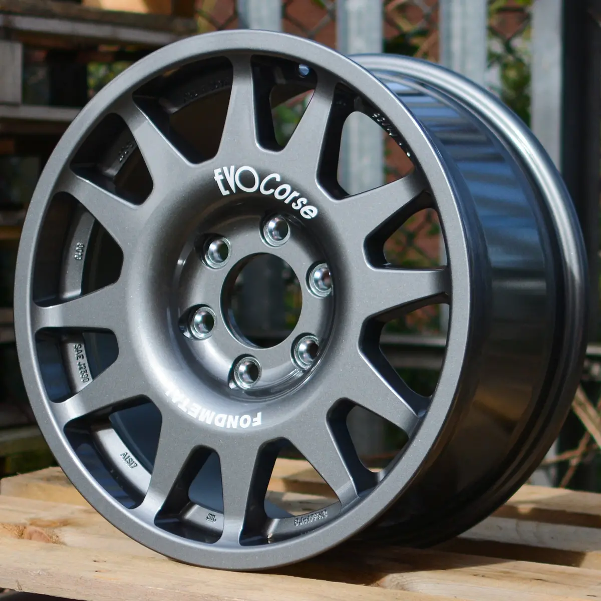 Evo Corse Dakarzero 17” Wheels - 6X130pcd 4