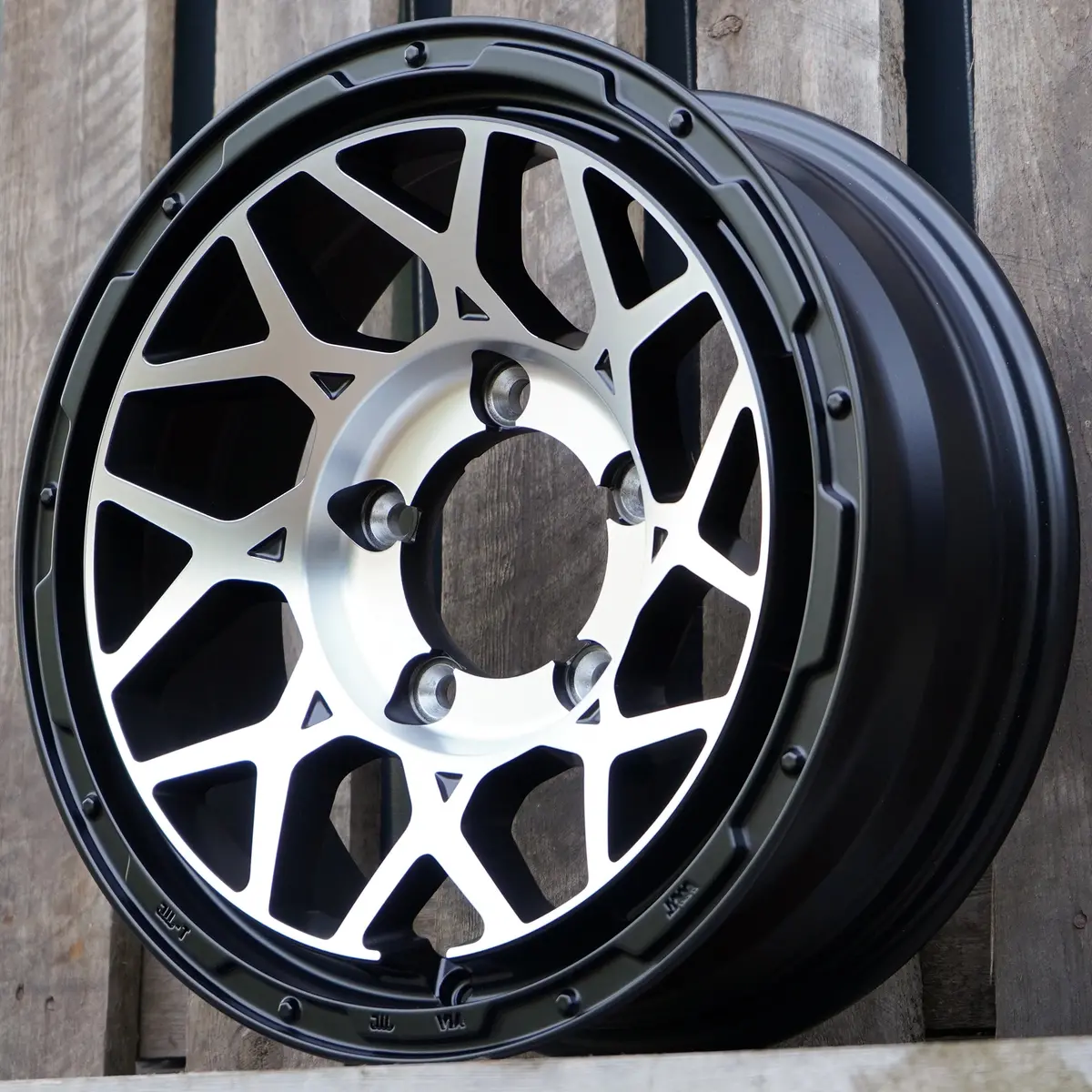 Magpie M-01 16" Wheel Package For Suzuki Jimny (2018+) 3