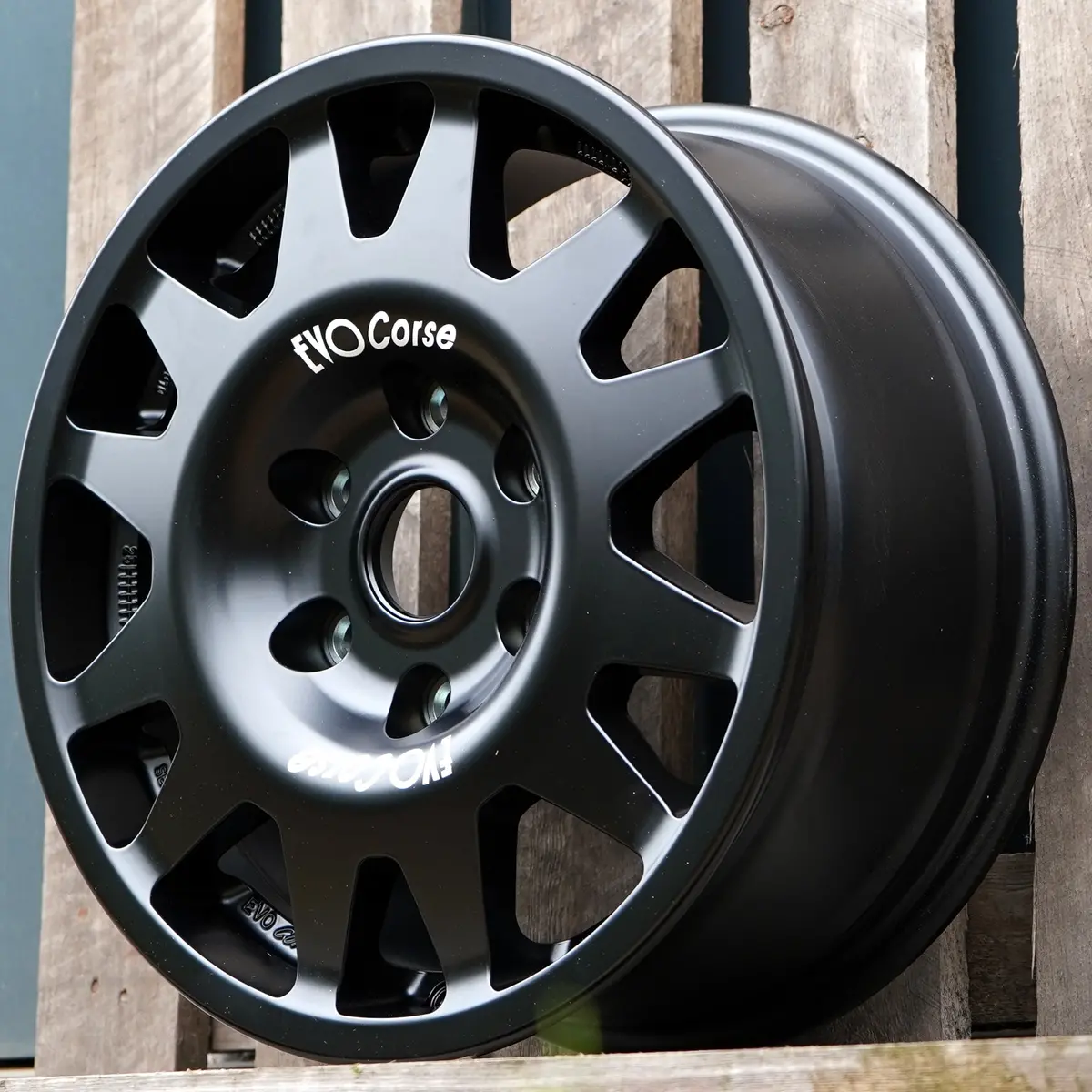 Evo Corse Dakarcorse 16" Wheel Package For Mercedes Sprinter (2007+) 1