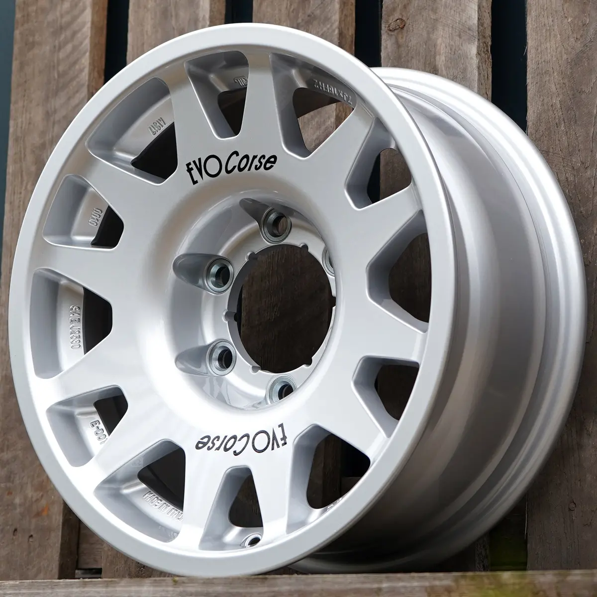 Evo Corse Dakarzero 16-Inch Alloy Wheels – 6x139.7 Bolt Pattern