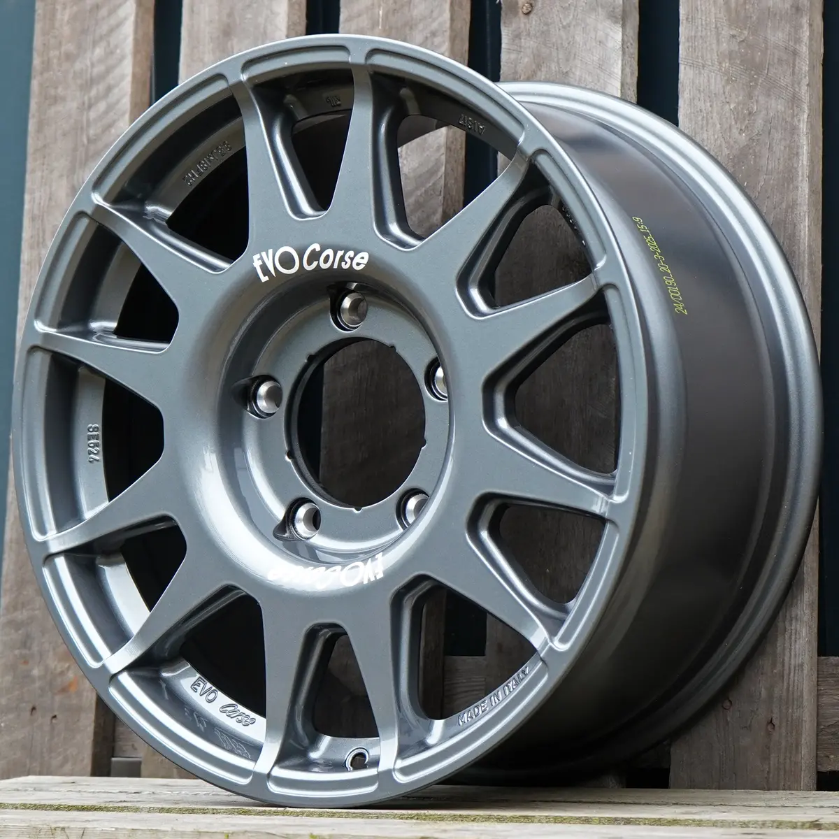 Evo Corse Dakarzero 18" Wheel Package For Toyota Land Cruiser 200 (2008+) 3