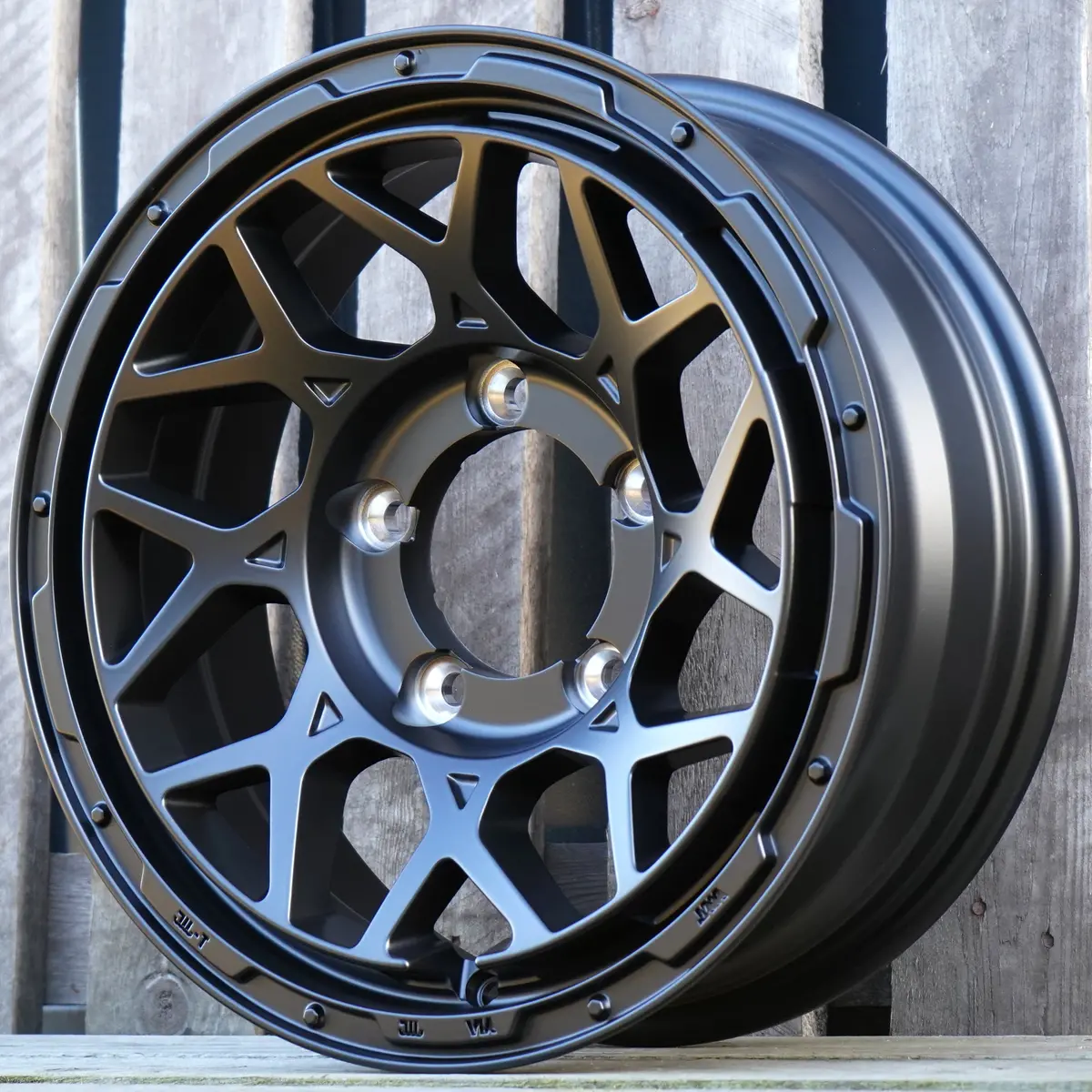 Magpie M-01 16" Wheel Package For Suzuki Jimny (2018+) 1