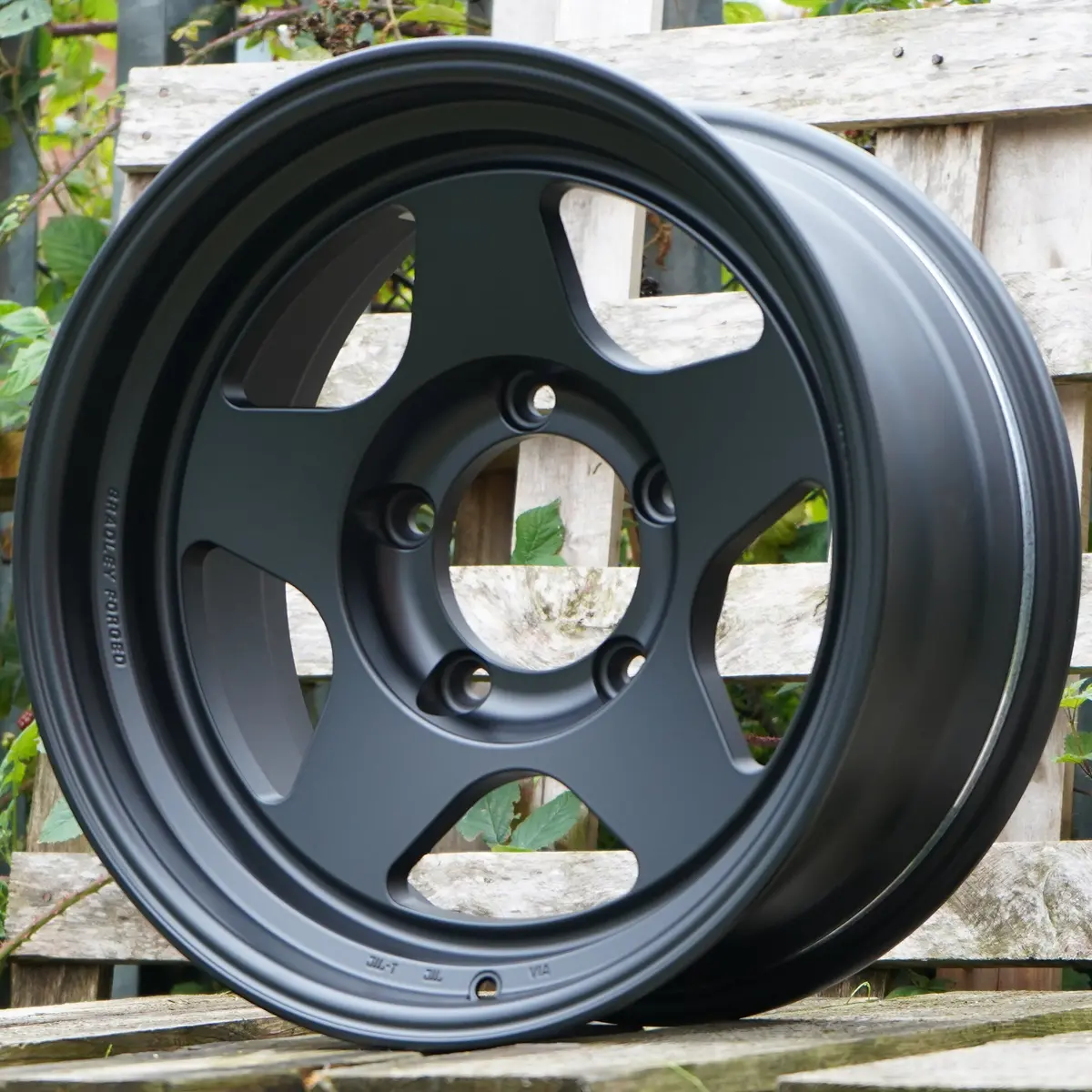 Bradley Forged Takumi 17" Wheel Package For Toyota Land Cruiser 76 (1999+) - Wide Body 1