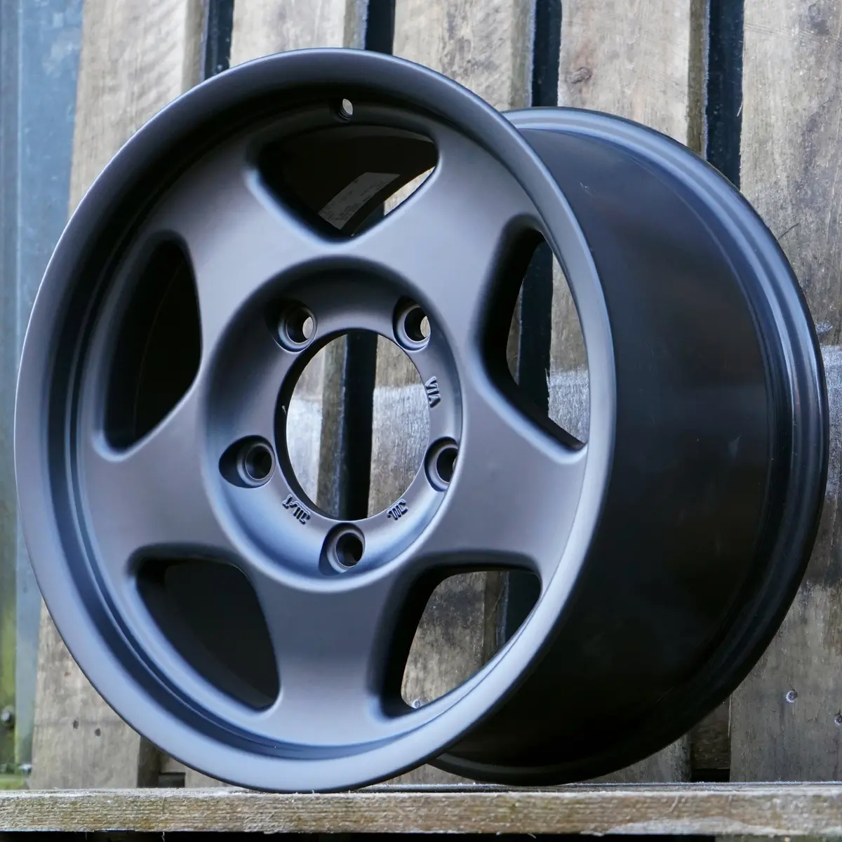 Bradley V 16" Wheel Package For Toyota Land Cruiser 100 (1999+) 3