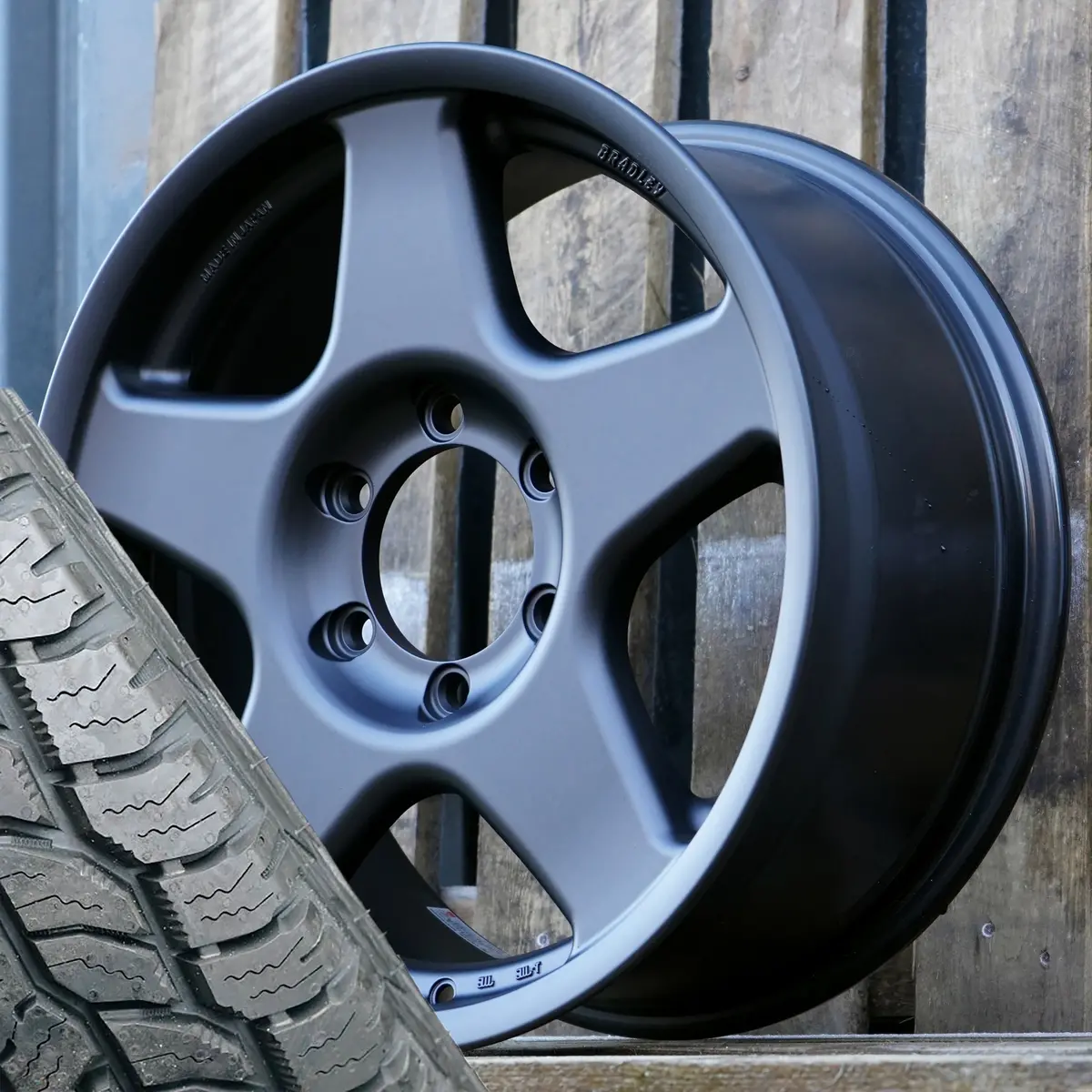 Bradley V 18" Wheel & Tyre Package For Toyota Land Cruiser Prado 250 (2024+) 1